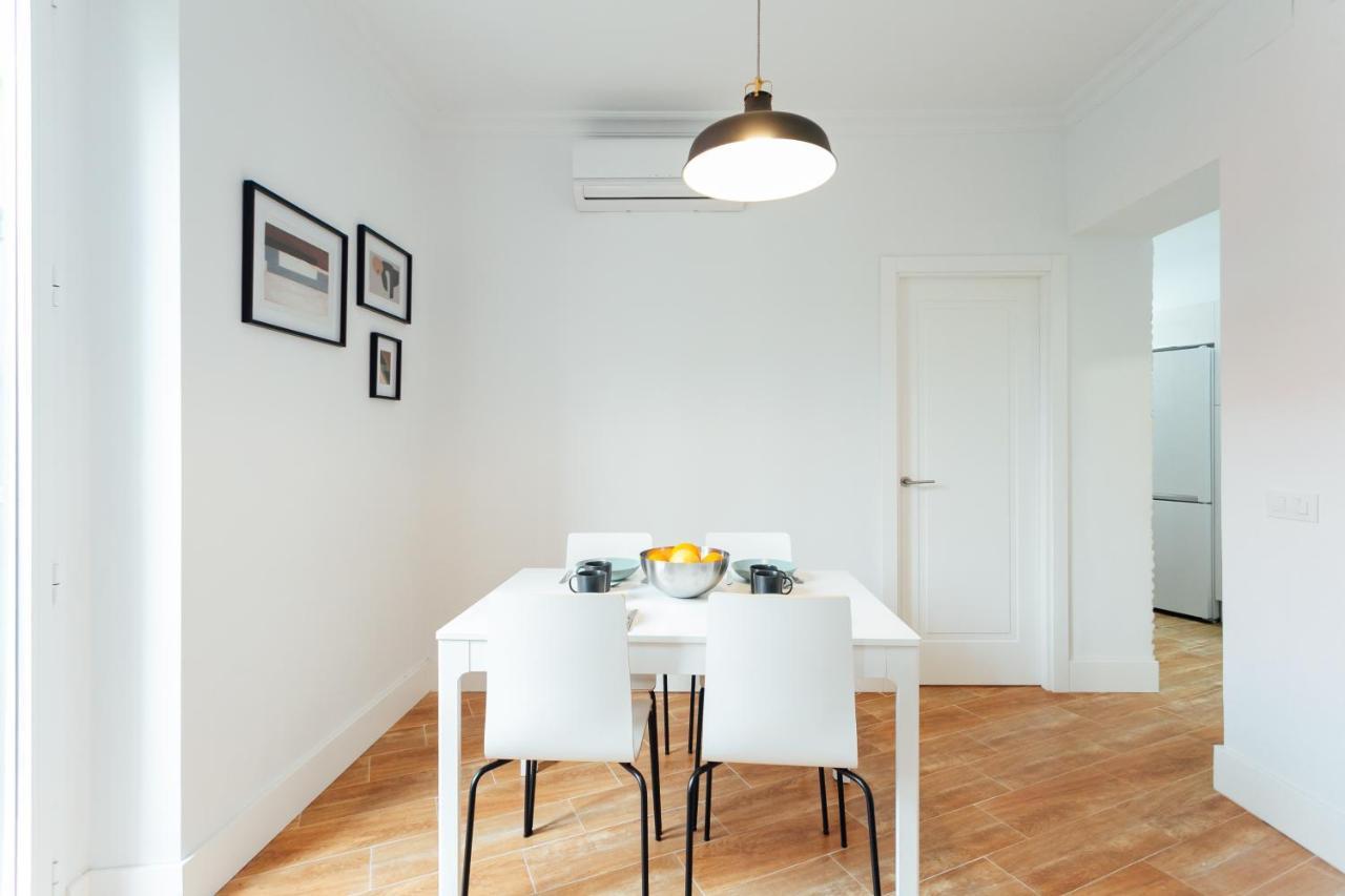 Appartement Alohamundi Peral à Séville Extérieur photo