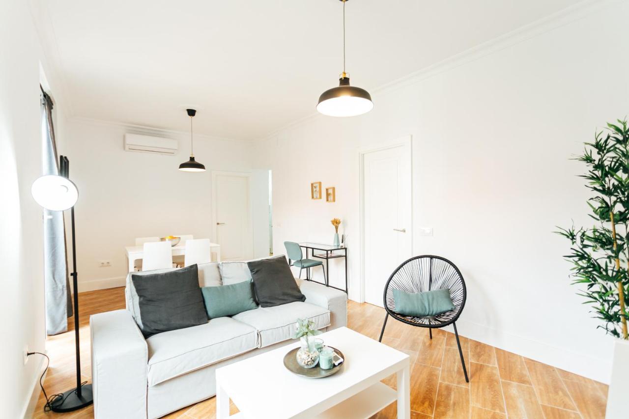 Appartement Alohamundi Peral à Séville Extérieur photo